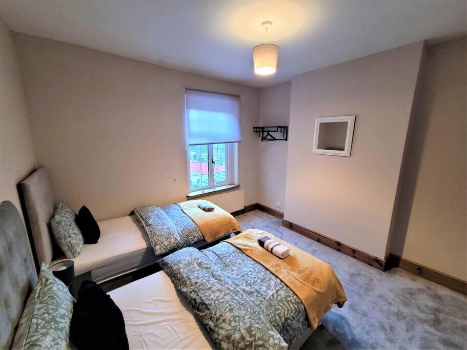 Nice 4-Bedroom Vacation Home With Indoor Fireplace Wellington  Exterior photo